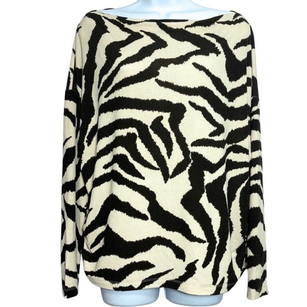 Clara Sunwoo Top Womens Size L Black Cream Zebra Boat Neck Stretch‎ Knit Blouse